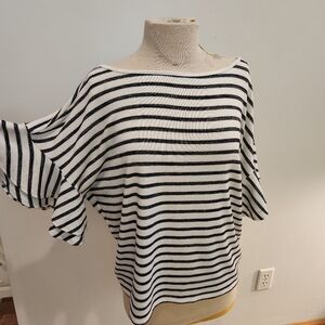 Banana republic flutter sleeve blouse top M